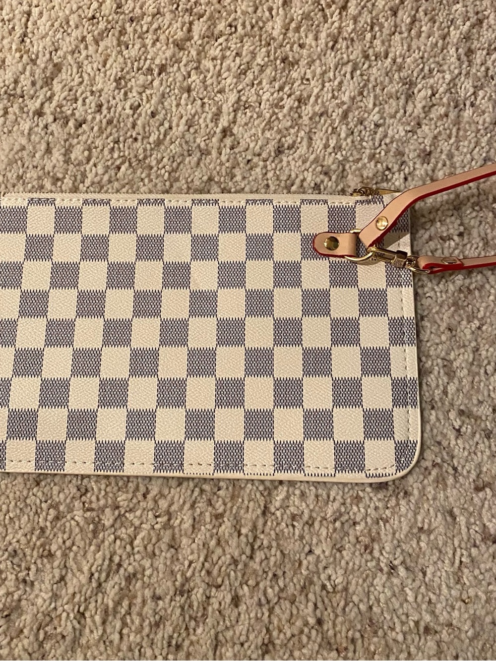 Beige Checkered Tote Bag with Red trim…never used - Picture 2 of 4